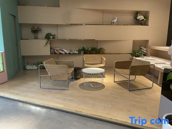 Чунцин: Yu Life Service Apartment (Chongqing Olympic Sports Center)