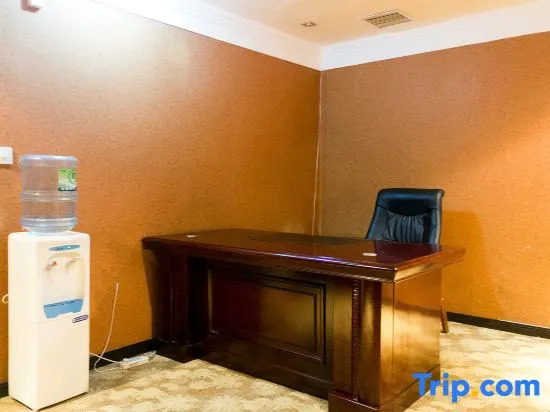 Хеби: Qixian Jinbaihui Business Hotel