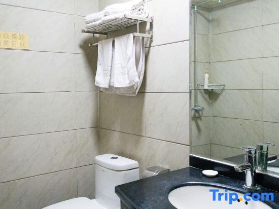 Хеби: Qixian Jinbaihui Business Hotel