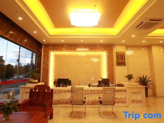 Фанчэнган: Dongxing Chengshi Relian Seaview Hotel