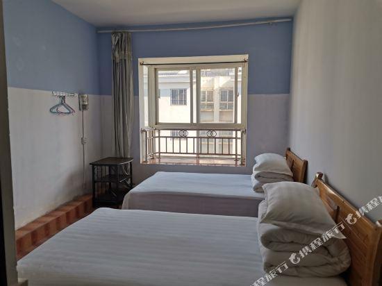 Куньмин: Lingyuan Hostel
