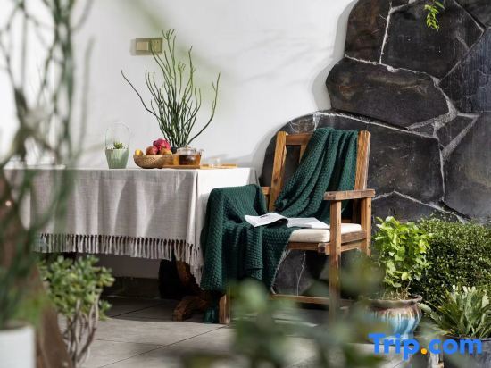 Хучжоу: Fengzhigu Villa (Anji Yunshang Grassland Store)