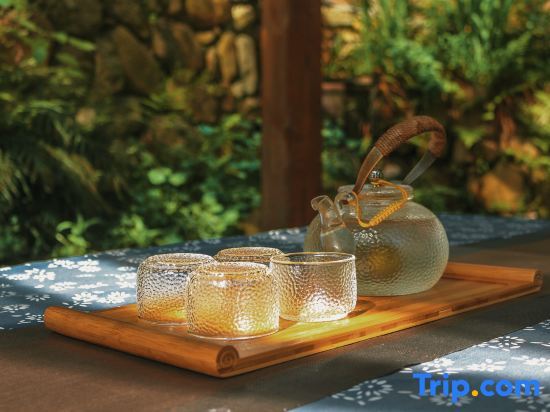 Хучжоу: Fengzhigu Villa (Anji Yunshang Grassland Store)