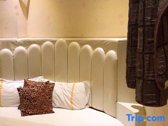 Мяньян: Mingyang Holiday Hotel