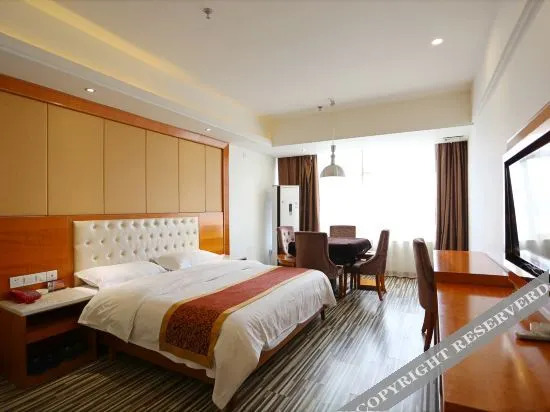 Юэян: Yayue Four Seasons Business Hotel