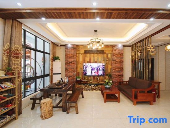 Хучжоу: Bamboo and Apricot Garden House