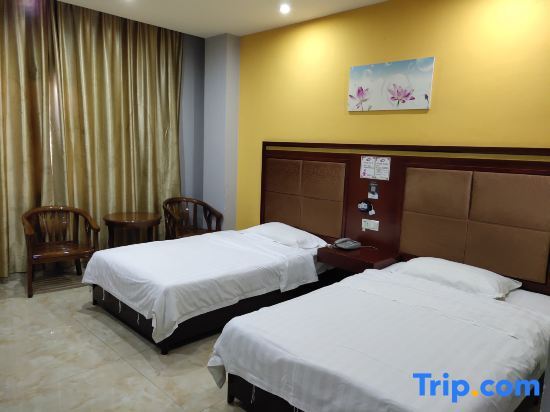 Чунцзо: Longzhou Xinlong Convenient Hotel