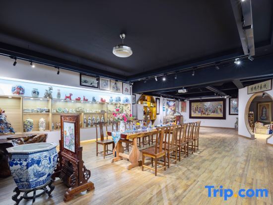Цзиндэчжэнь: Yangmeiting Yizhan Homestay (Jingdezhen Sanbao Branch)