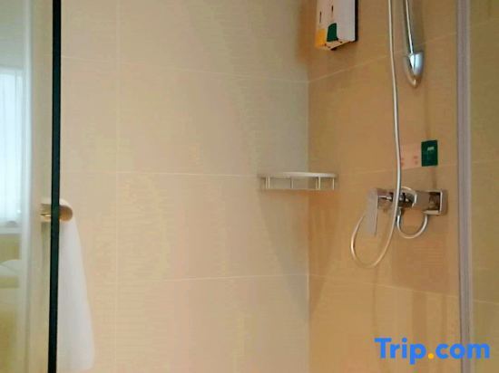 Юйлинь: Season flower HOTEL (Yulin Hongjin Mall Branch)