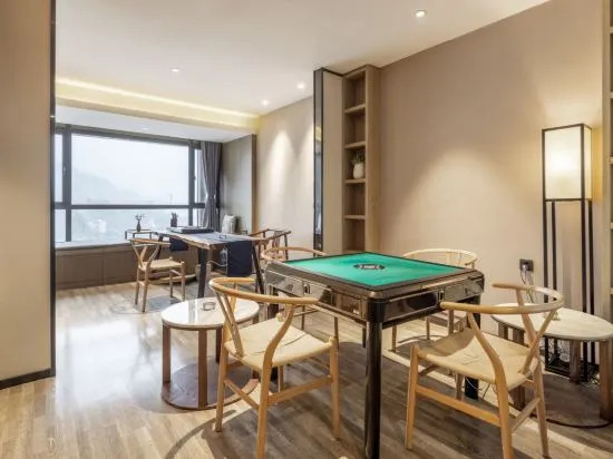 Чэнду: Holiday Meidi Hotel (Chengdu University Games Sports Center)