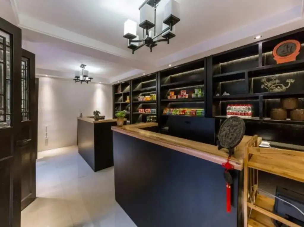 Куньмин: Kunming Zijiu Residence Hotel ((Nanping Pedestrian Street Jinma Biji Fang)