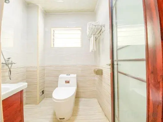Линшуй: Lingshui Xinshengyuan Travel Agency