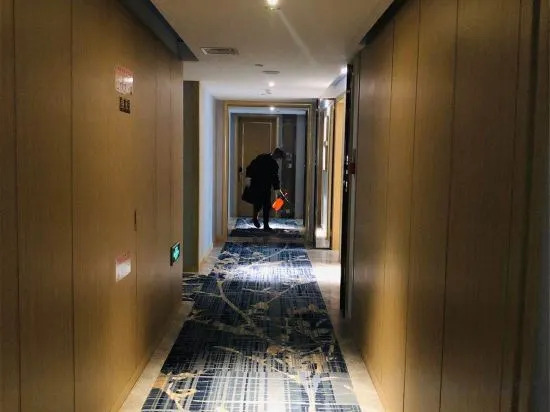 Qing Cao Wan Hotel — фото 1