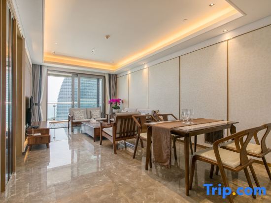 Санья: Sanya Haitangwan Cassina Seaview Apartment (International Duty Free City Shop)