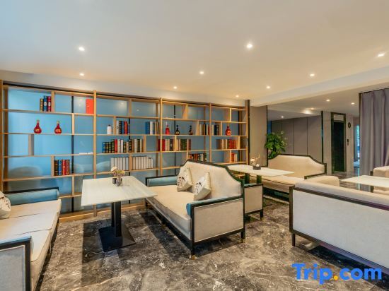 Каили: Licheng Ruixuan Hotel (Kaili Wanda Plaza store)