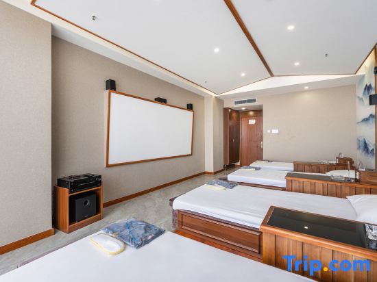 Куйтун: Kaixiang Hotel