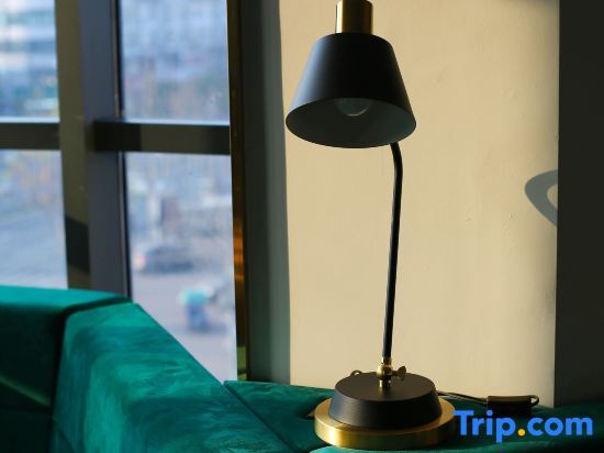 Хучжоу: Huzhou Manani Hotel (Zhili Golden Coast Children's Clothing City)