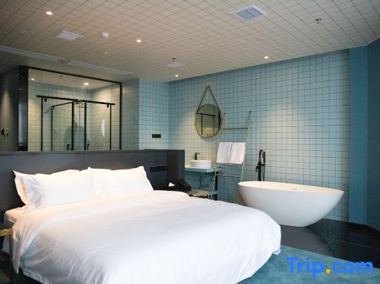 Хучжоу: Huzhou Manani Hotel (Zhili Golden Coast Children's Clothing City)