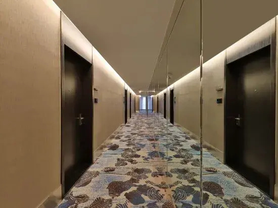 Янчжоу: Orange Hotel (Yangzhou Aobang Square Grand Canal Museum Shop)