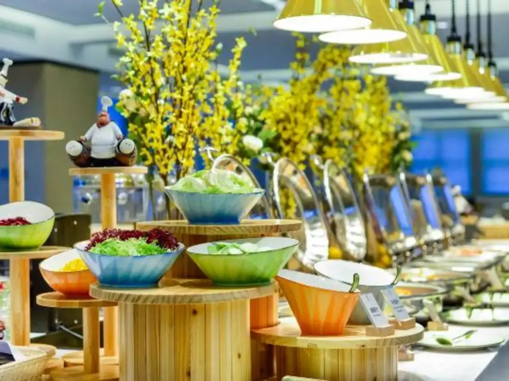Ханчжоу: New Century Manju Hotel (Hangzhou Xindeng Fuchungang)