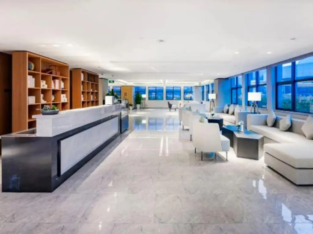 Ханчжоу: New Century Manju Hotel (Hangzhou Xindeng Fuchungang)