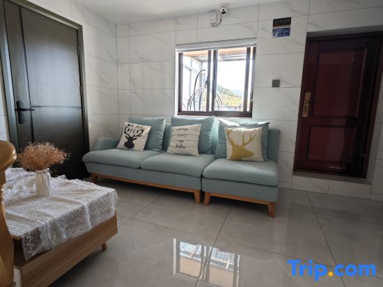 Нинбо: Yuyao Yijia Homestay (Yuyao Siming Lake Scenic Area)