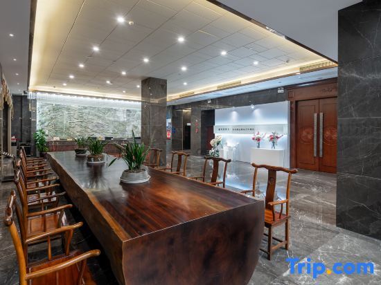 Тунжень: Meigao Hotel (Tongren High-speed Railway Station)