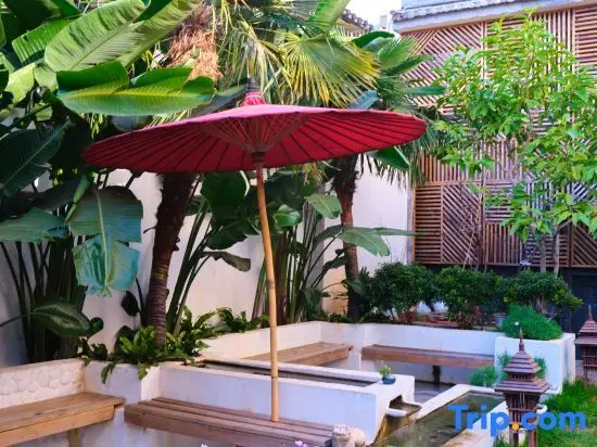 Дали: Lanna Thai Boutique Hostel (Dali Shuanglang)