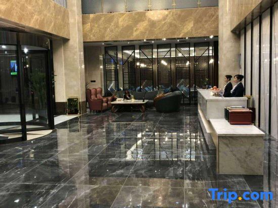 Яньань: Yan'an Hongze International Hotel