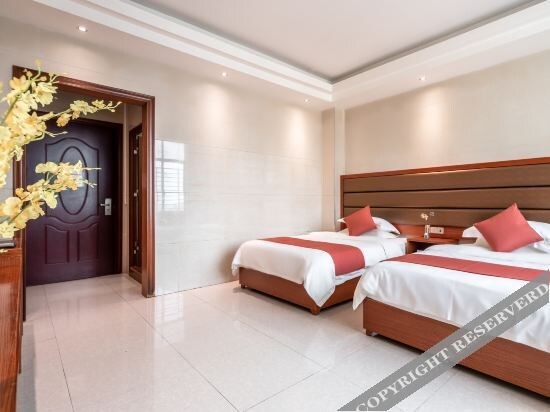 Lanyang: Jiahua Business Hotel (Danzhou Summer Plaza Store)