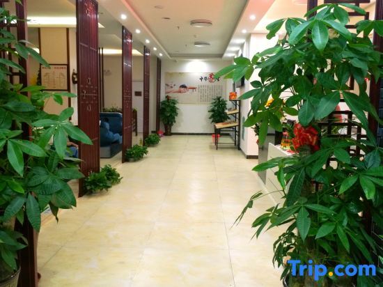 Гуйлинь: Lichenghua Mansion All Suites Hotel (Guilin Liangjiang Sihu High-speed Railway Station)
