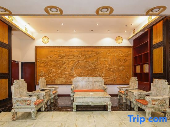 Lichenghua Mansion All Suites Hotel (Guilin Liangjiang Sihu High-speed Railway Station) — фото 1