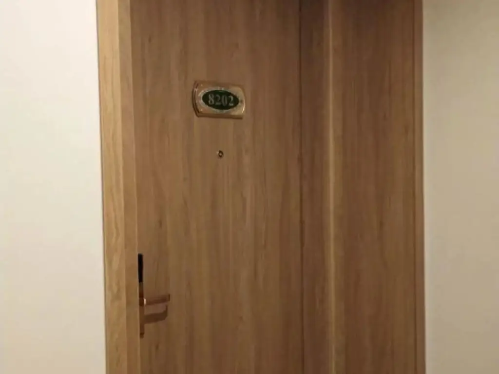 Уси: Vienna 3 Best Hotel (Wuxi Shuofang International Airport, Hongshan)