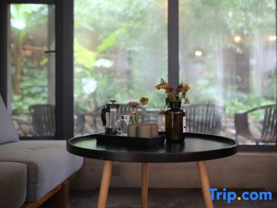 Хучжоу: Looming Yuantai Boutique Homestay