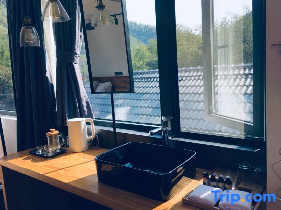 Хучжоу: Looming Yuantai Boutique Homestay