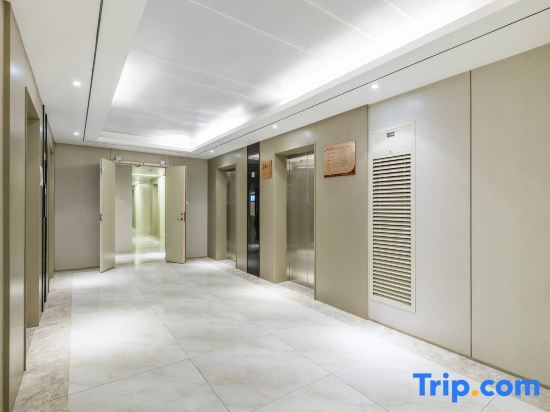 Шэньчжэнь: YEM Tata Executive Apartment (Shenzhen Baoan Wanda Plaza Store）