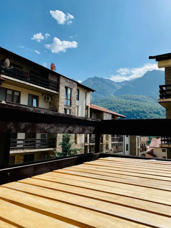 Красная Поляна: Apartment on Kalinovaya 9A