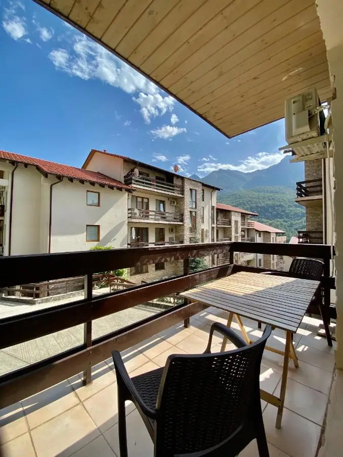 Красная Поляна: Apartment on Kalinovaya 9A