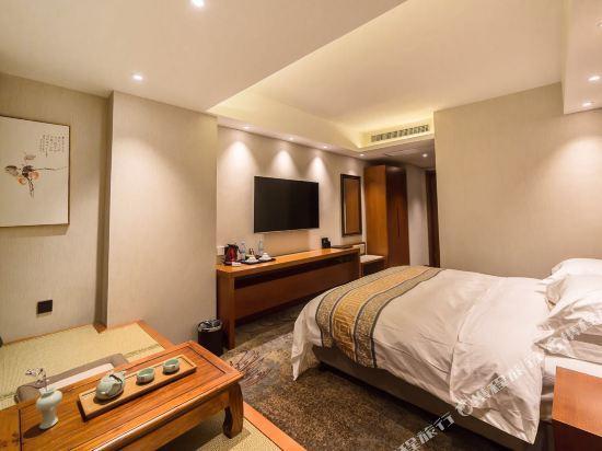 Цзилинь: Yijiangdong Boutique Hotel.