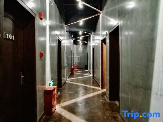 Далянь: Houyuan Theme Hotel (Dalian Technical College)