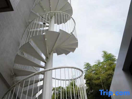 Хучжоу: Moganshan - Designer Hot Spring Resort Homestay