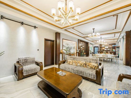 Хучжоу: Fengxianlin (Zhebei Grand Canyon Drifting Store)