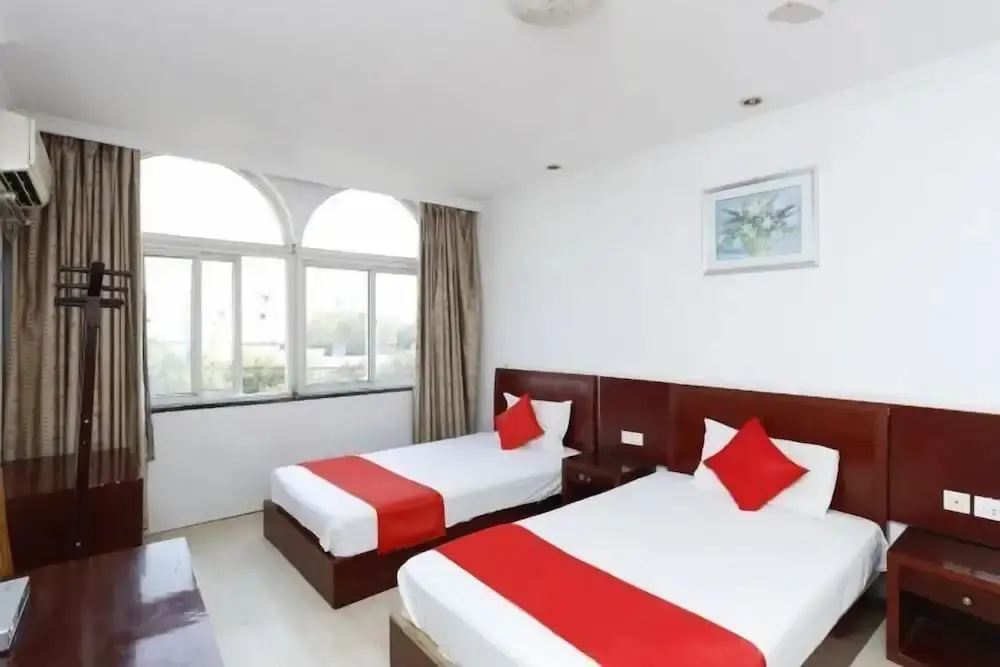 Xuancheng: Xuancheng Tianzi Business Hotel
