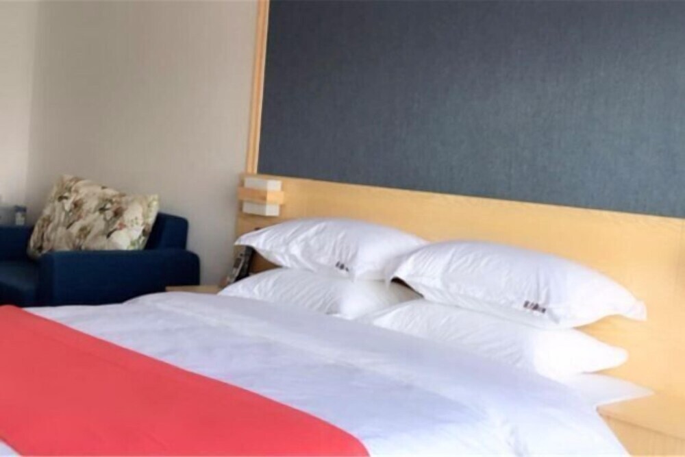 Чжуншань: Feilisi Apartment (Zhongshan Yuelai South Road)