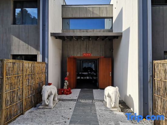 Шанхай: Zhongxiangjie Hanbiwan Courtyard