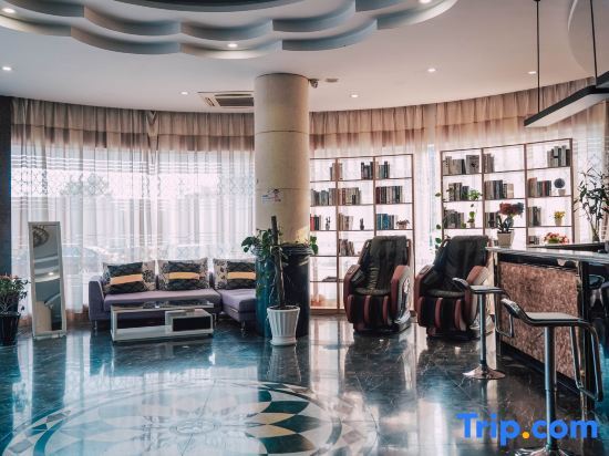 Xuancheng: Tuwo Holiday Inn (Ningguo Municipal Government Bus Station)