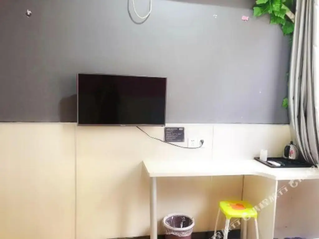 Шанхай: Tuke Light Hotel (Liangcheng Park Branch, North Station Road, Shanghai)