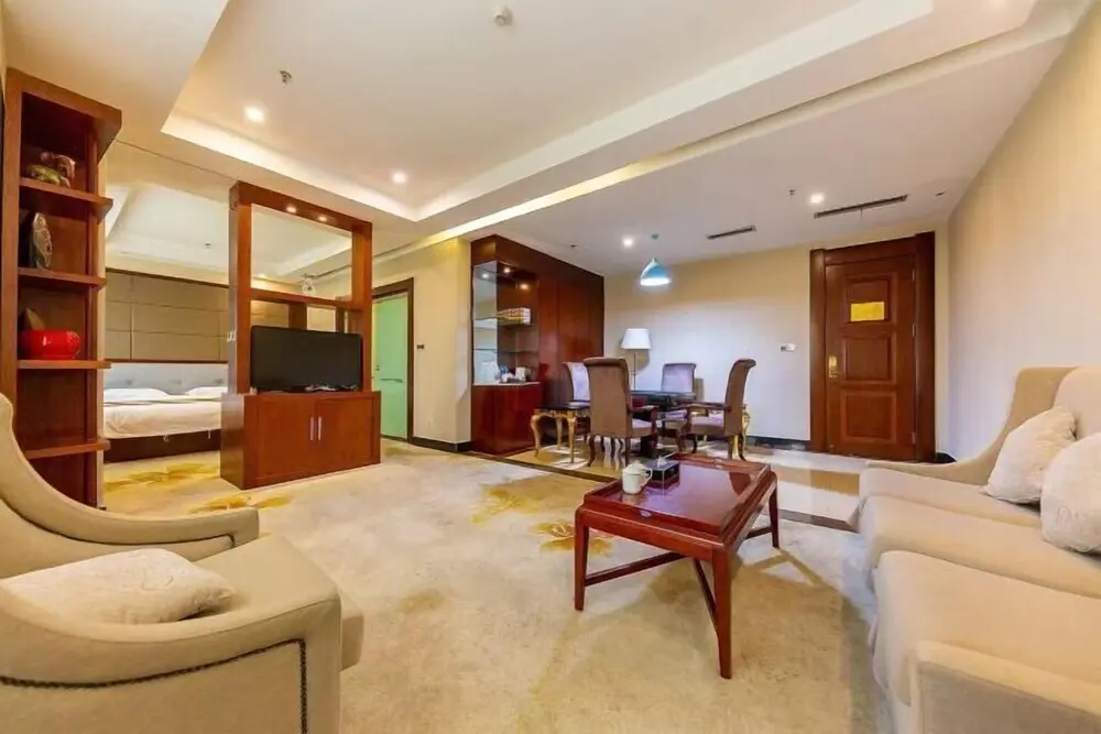 Ланьчжоу: Shidai Jindian Hotel (Lanzhou Jiaojiawan Station)