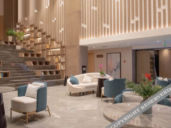 Чэнду: Geya Light House Hotel (Global Center New Convention and Exhibition Branch)