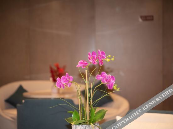 Чэнду: Geya Light House Hotel (Global Center New Convention and Exhibition Branch)
